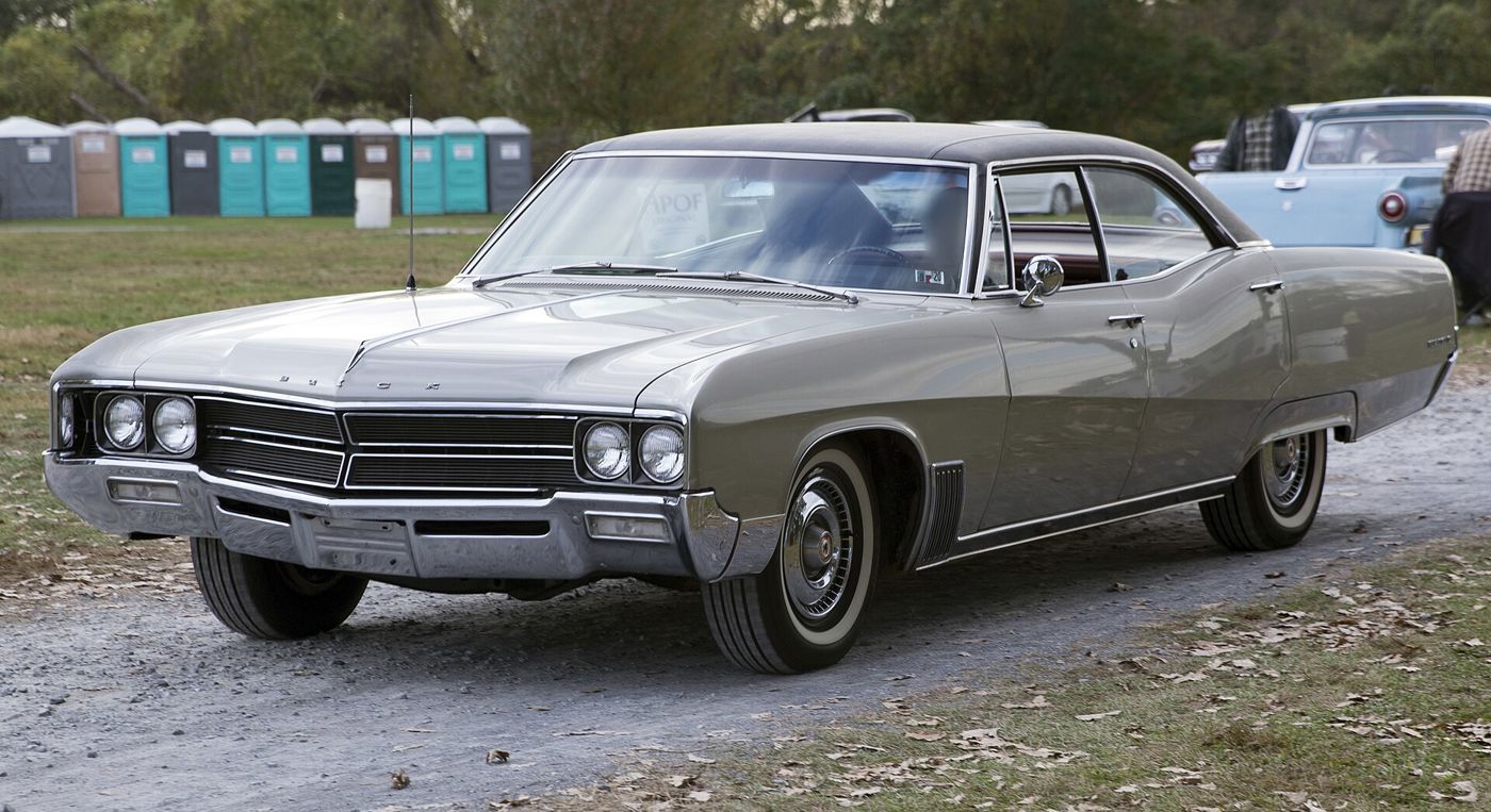 Silver 1967 Buick Wildcat four-door hardtop, front three-quarter