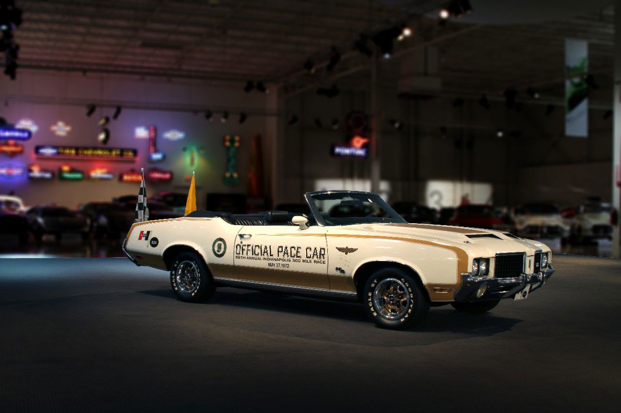 White and gold 1972 Hurst/Olds convertible lettered "Official Pace Car, 56th Annual Indianapolis 500 Mile Race, May 27, 1972"